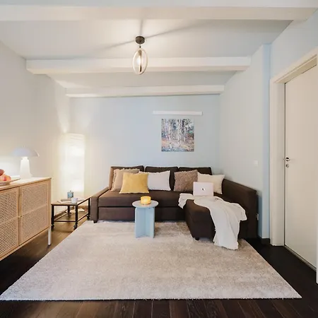 Days Maisonette With Smart Tv And Workspace In New Town Apartmán